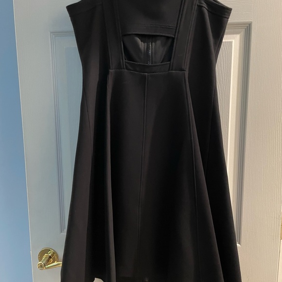 Elegant Sun Dress - Black Women's - Picture 5 of 8